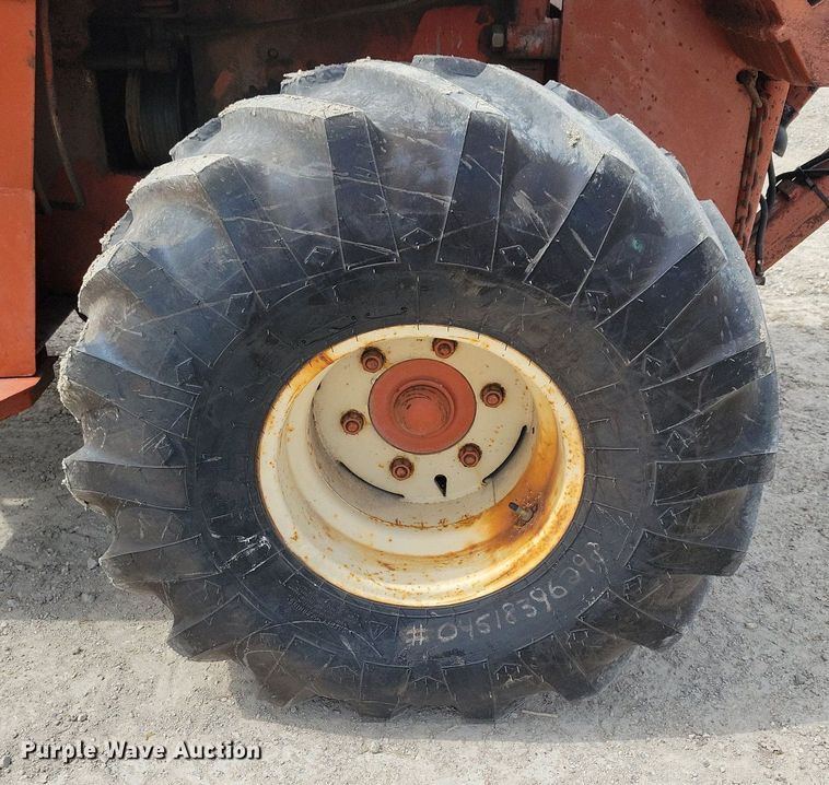 image for item LC9993 Ditch Witch 6510 cable plow