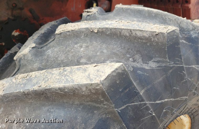 image for item LC9993 Ditch Witch 6510 cable plow