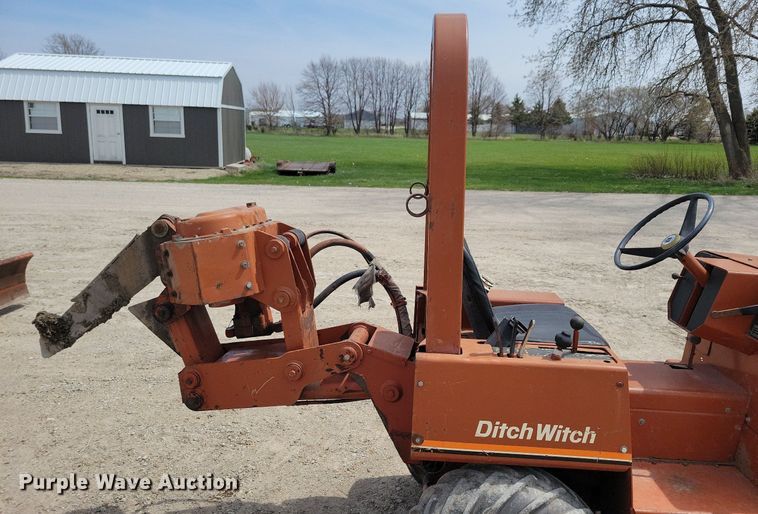 image for item LC9994 Ditch Witch 350SX cable plow