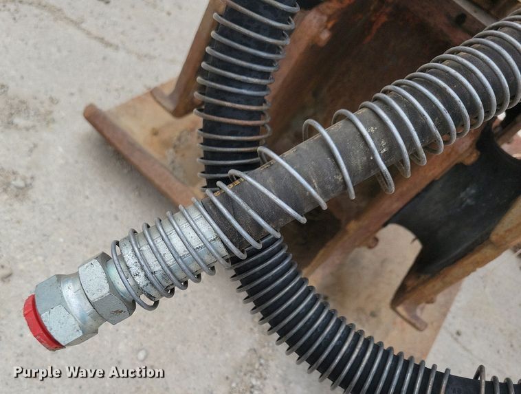 image for item LC9997 NPK excavator plate compactor