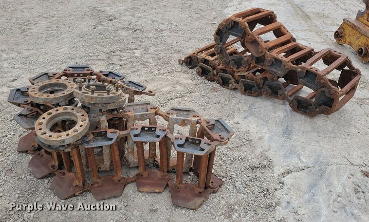 image for item LD9000 Grouser over the tire skid steer tracks