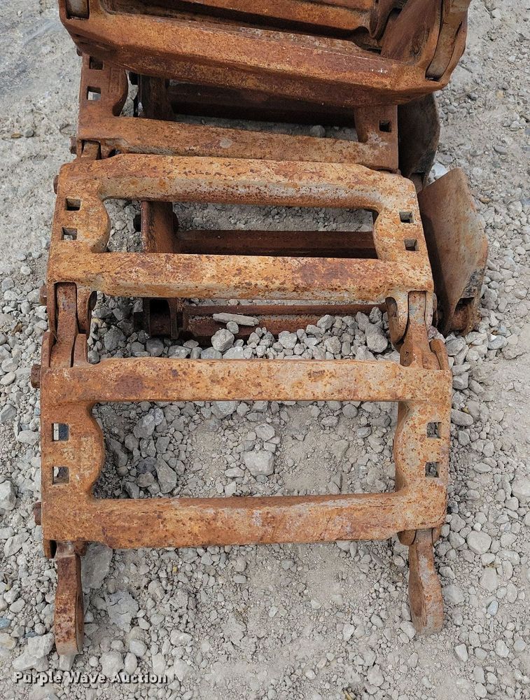 image for item LD9000 Grouser over the tire skid steer tracks