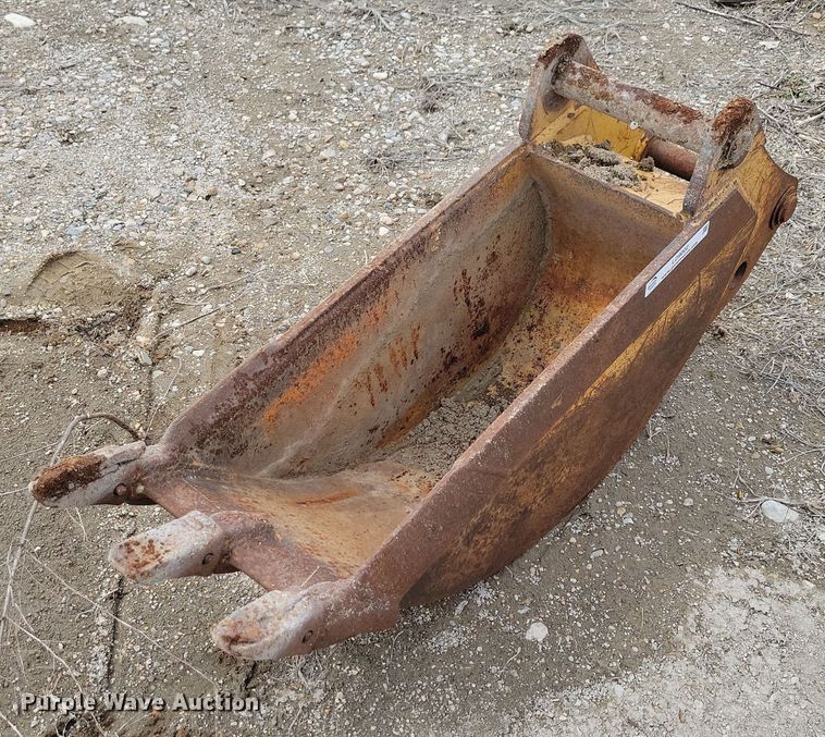 image for item LD9002 Caterpillar excavator bucket