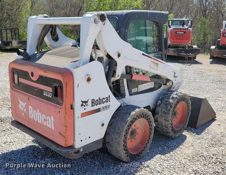 image for item LD9021 2015 Bobcat S530 skid steer loader