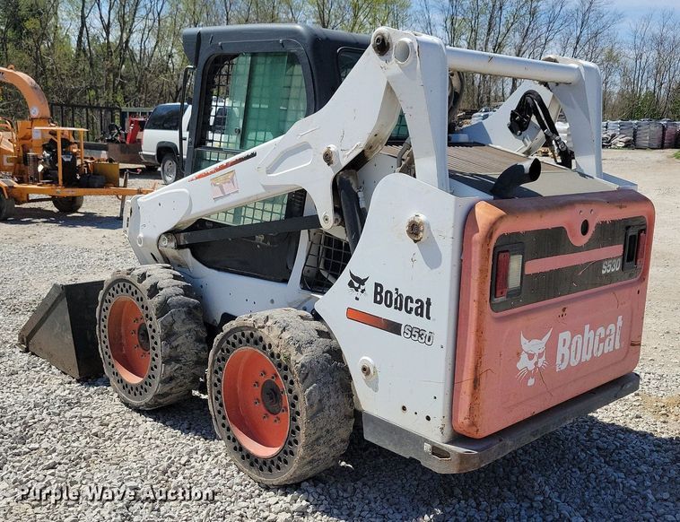 image for item LD9021 2015 Bobcat S530 skid steer loader