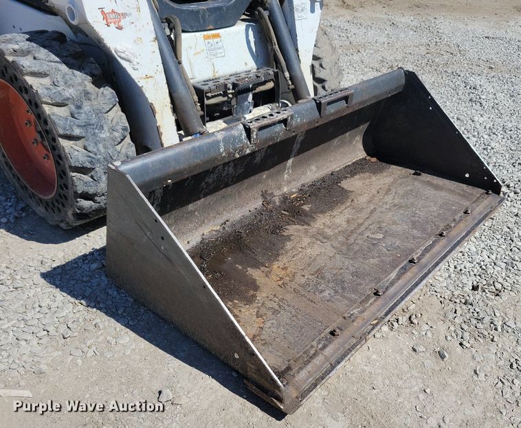 image for item LD9021 2015 Bobcat S530 skid steer loader