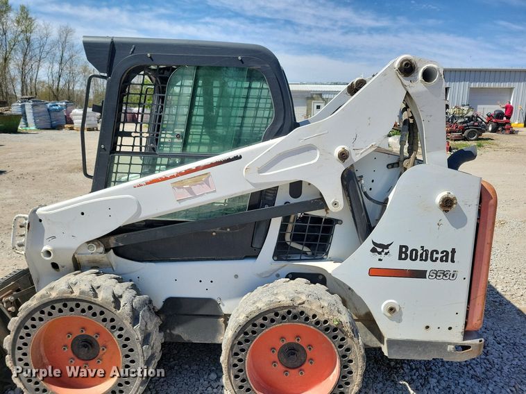 image for item LD9021 2015 Bobcat S530 skid steer loader