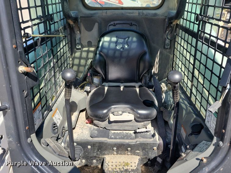 image for item LD9021 2015 Bobcat S530 skid steer loader