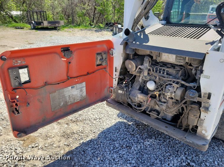 image for item LD9021 2015 Bobcat S530 skid steer loader