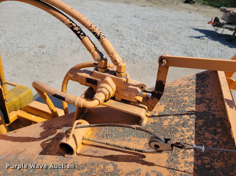 image for item LD9022 2006 Bandit 65XL wood chipper