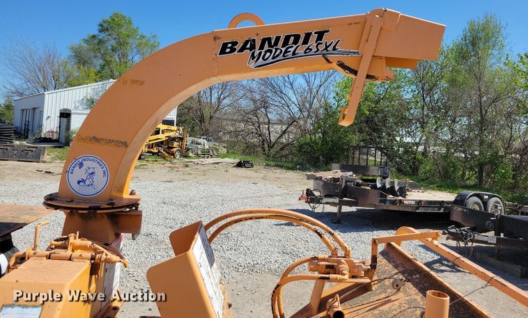 image for item LD9022 2006 Bandit 65XL wood chipper