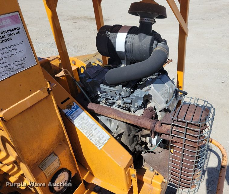 image for item LD9022 2006 Bandit 65XL wood chipper