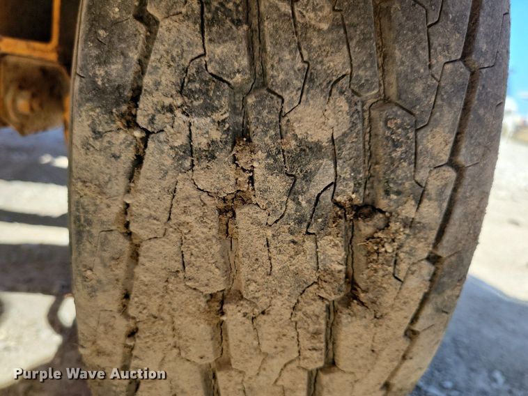 image for item LD9022 2006 Bandit 65XL wood chipper