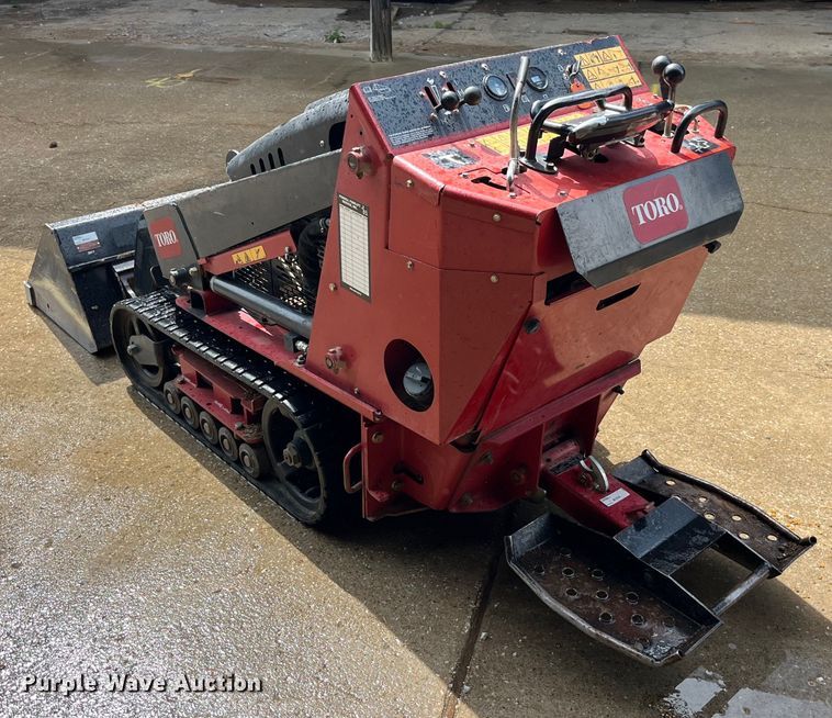 image for item LD9457 2017 Toro TX427 compact utility loader