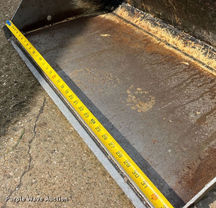 image for item LD9457 2017 Toro TX427 compact utility loader