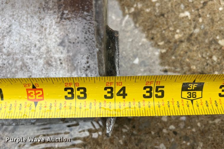 image for item LD9457 2017 Toro TX427 compact utility loader