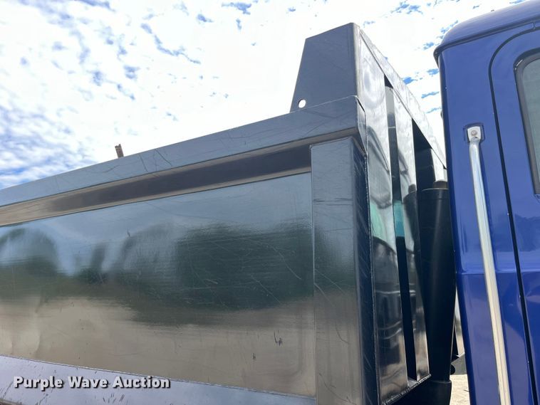 image for item LD9459 2006 Mack CHN613 dump truck