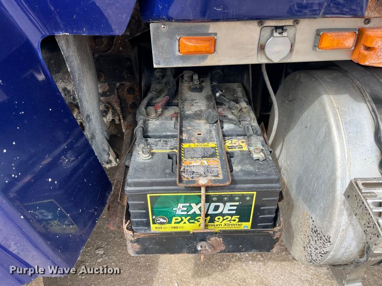 image for item LD9459 2006 Mack CHN613 dump truck