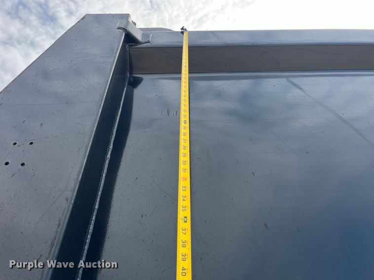 image for item LD9459 2006 Mack CHN613 dump truck