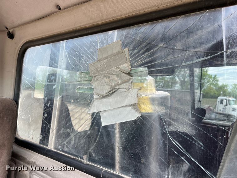 image for item LD9459 2006 Mack CHN613 dump truck