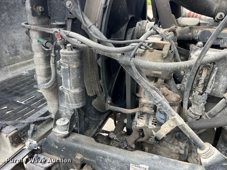 image for item LD9459 2006 Mack CHN613 dump truck