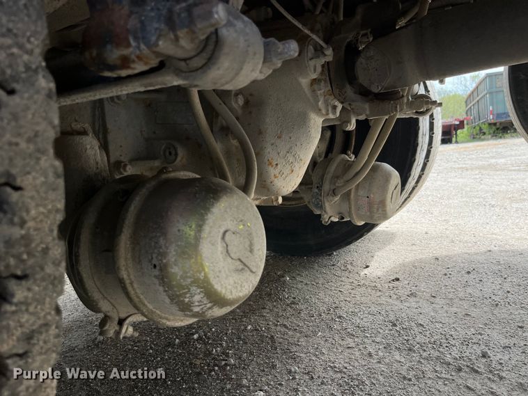 image for item LD9459 2006 Mack CHN613 dump truck