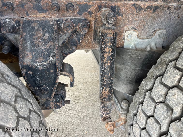 image for item LD9459 2006 Mack CHN613 dump truck