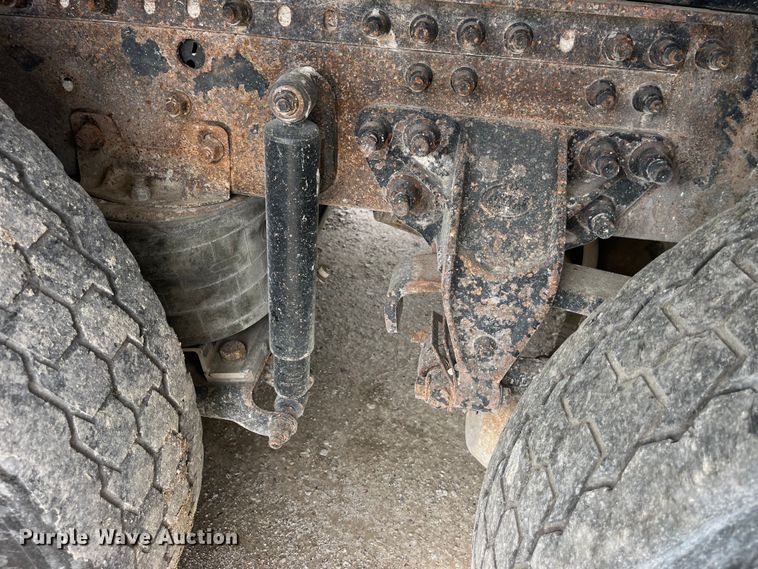 image for item LD9459 2006 Mack CHN613 dump truck