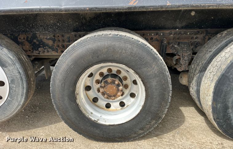 image for item LD9459 2006 Mack CHN613 dump truck