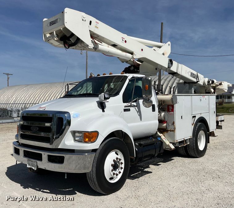 image for item LD9461 2012 Ford F750 Super Duty XL bucket truck
