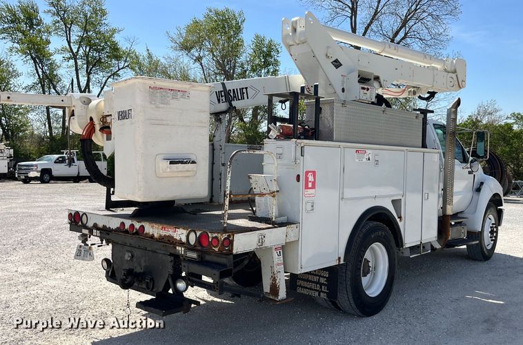 image for item LD9461 2012 Ford F750 Super Duty XL bucket truck