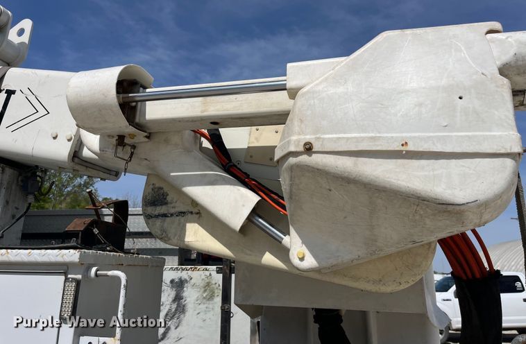 image for item LD9461 2012 Ford F750 Super Duty XL bucket truck