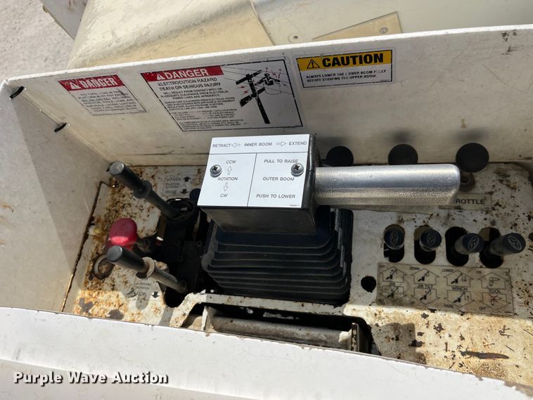 image for item LD9461 2012 Ford F750 Super Duty XL bucket truck