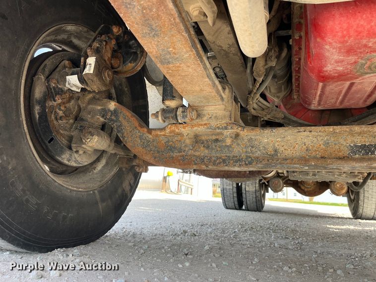 image for item LD9461 2012 Ford F750 Super Duty XL bucket truck