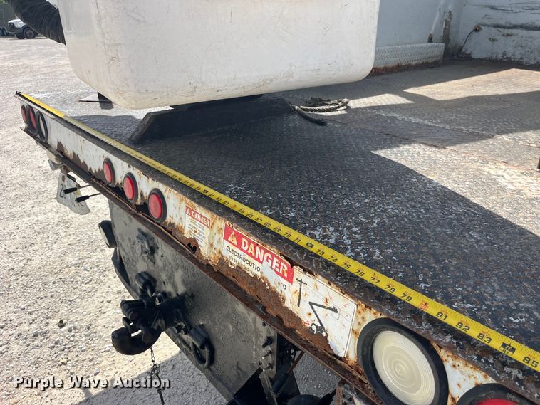 image for item LD9461 2012 Ford F750 Super Duty XL bucket truck