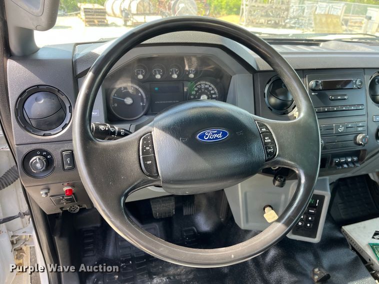 image for item LD9461 2012 Ford F750 Super Duty XL bucket truck