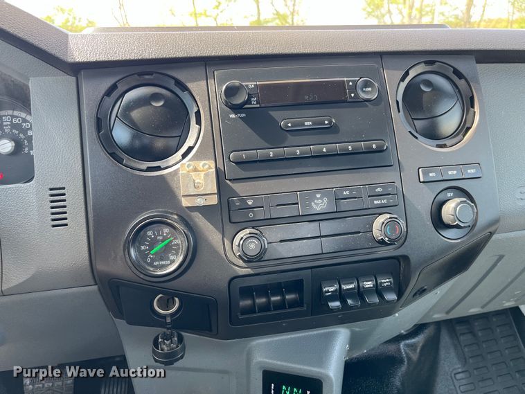 image for item LD9461 2012 Ford F750 Super Duty XL bucket truck