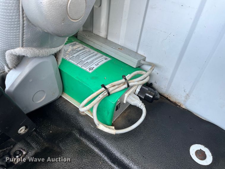 image for item LD9461 2012 Ford F750 Super Duty XL bucket truck