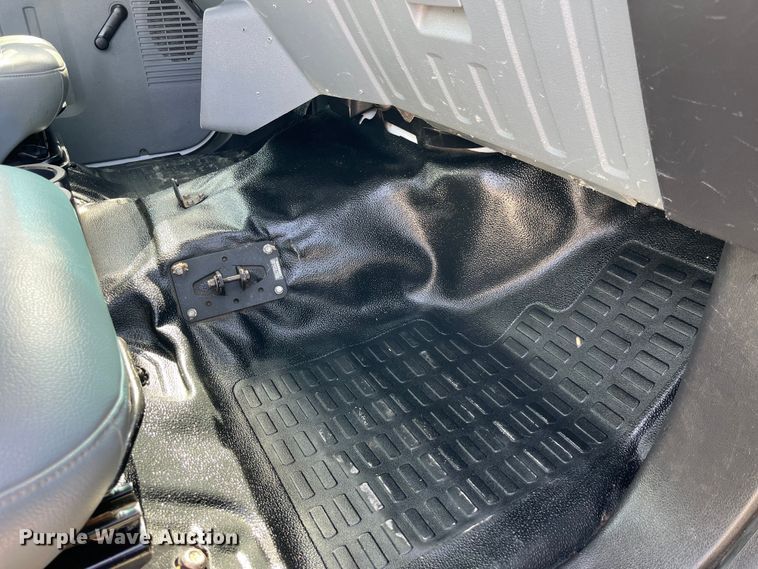 image for item LD9461 2012 Ford F750 Super Duty XL bucket truck