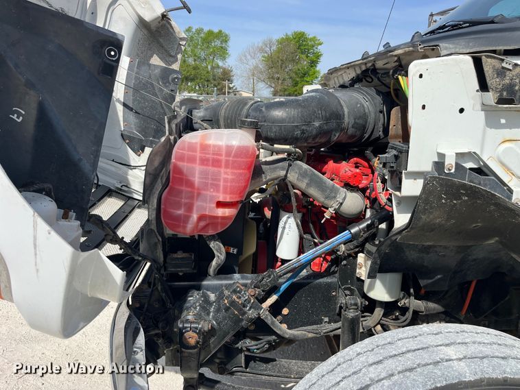 image for item LD9461 2012 Ford F750 Super Duty XL bucket truck