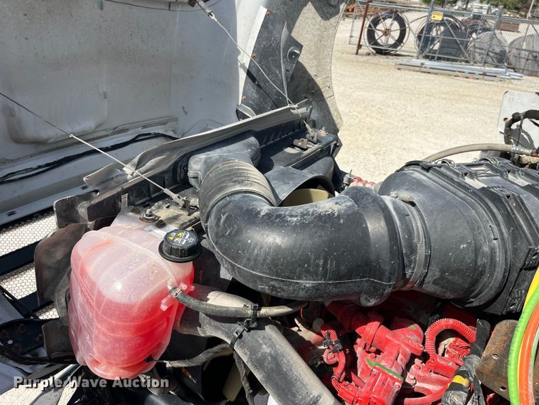 image for item LD9461 2012 Ford F750 Super Duty XL bucket truck