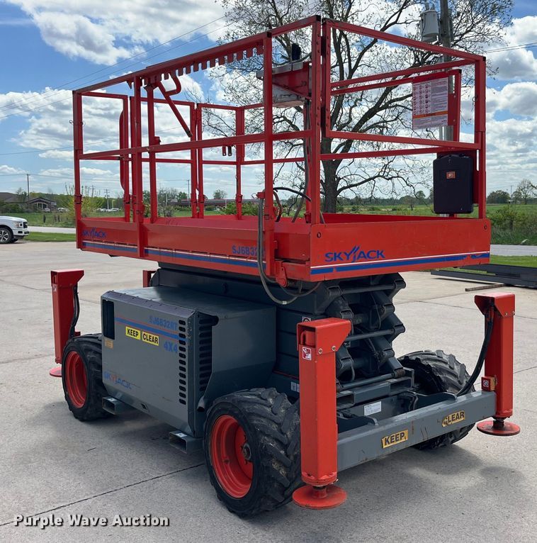 image for item LD9483 2012 SkyJack SJ 6832RT scissor lift