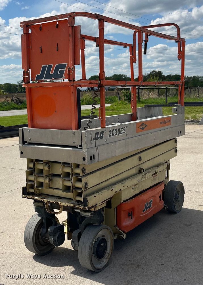 image for item LD9484 2008 JLG 2030ES scissor lift