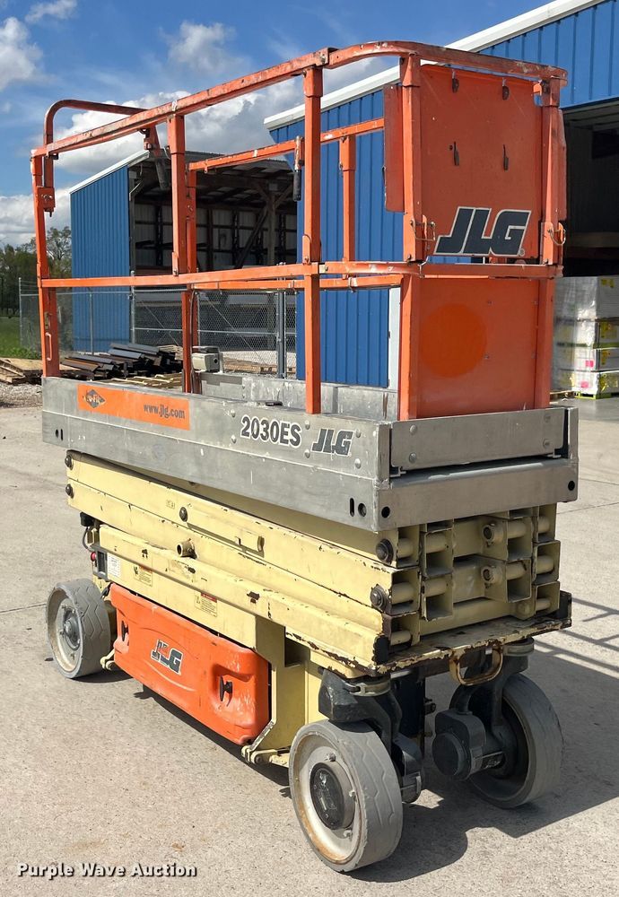 image for item LD9484 2008 JLG 2030ES scissor lift