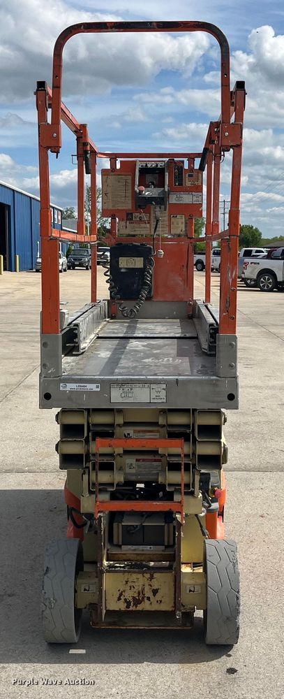 image for item LD9484 2008 JLG 2030ES scissor lift