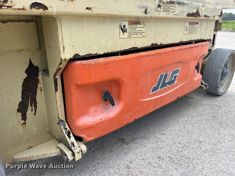 image for item LD9484 2008 JLG 2030ES scissor lift