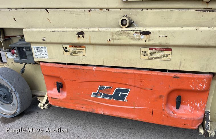 image for item LD9484 2008 JLG 2030ES scissor lift
