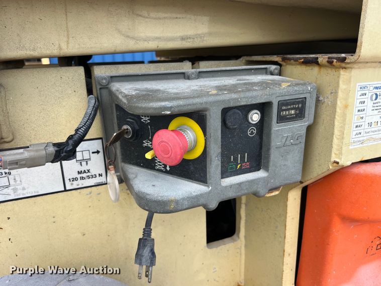 image for item LD9484 2008 JLG 2030ES scissor lift