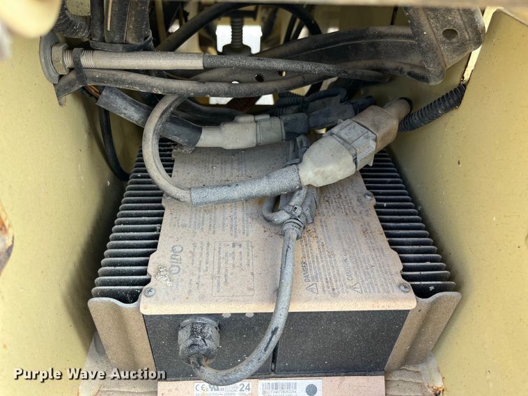 image for item LD9484 2008 JLG 2030ES scissor lift