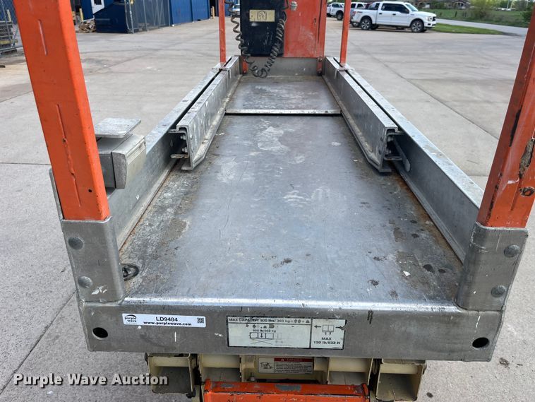 image for item LD9484 2008 JLG 2030ES scissor lift